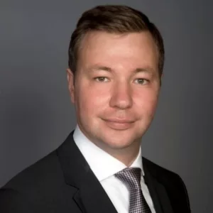 Read more about the article ദേശീയ ഓർഗനൈസേഷനിലുടനീളം വ്യവസായ പ്രമുഖ ഇന്നൊവേഷൻ നയിക്കുന്നതിനായി ഡാറ്റാ അനലിറ്റിക്സ് വൈസ് പ്രസിഡന്റായി അലക്സി ചുപ്രോവ് സഫോക്കിൽ ചേരുന്നു