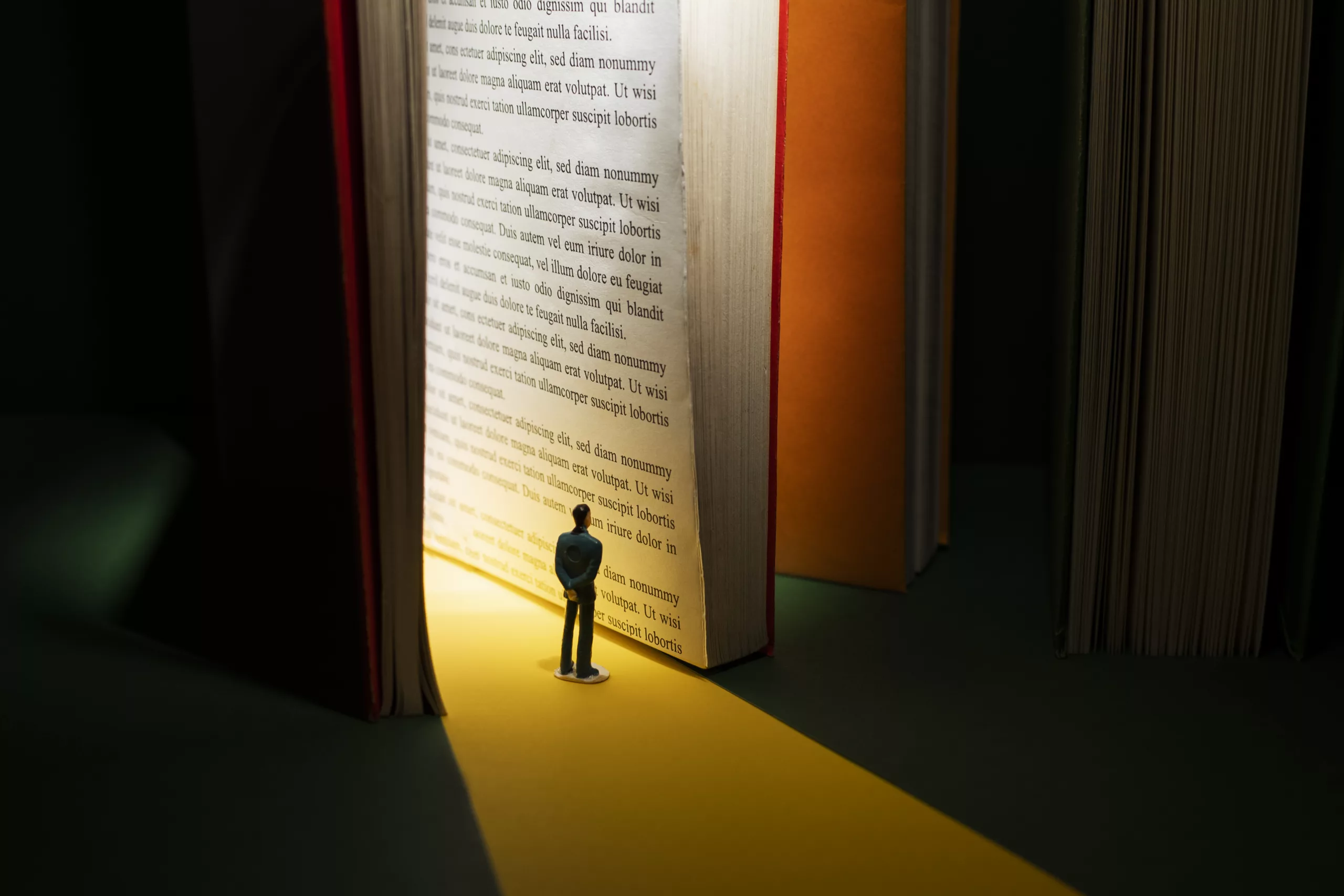 You are currently viewing നിങ്ങളുടെ ആത്മവിശ്വാസം വർദ്ധിപ്പിക്കുന്നതിനും ആത്മാഭിമാനം ഉയർത്തുന്നതിനും 13 നോൺ ഫിക്ഷൻ പുസ്തകങ്ങൾ